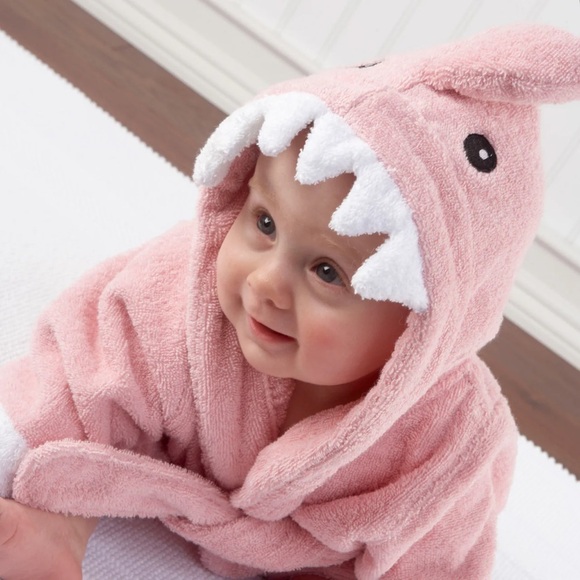 So cute Baby Aspen Pink Shark Robe - 0-9 months - Like new - Picture 3 of 9